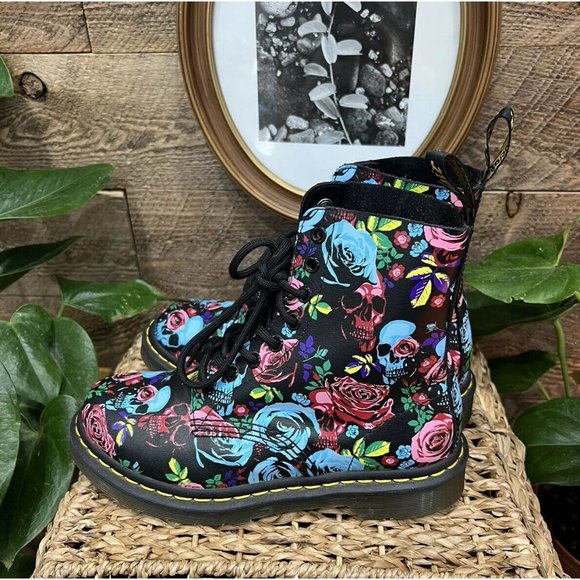 Dr. Martens 1460 US 6 UK 4 EU 37 Pascal Rose Skull Floral Grunge Alt Pink Black